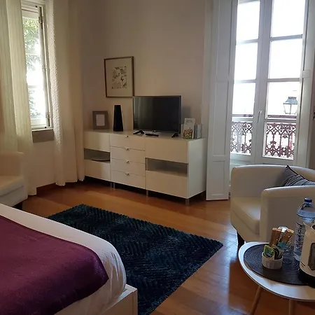 Bed and breakfast Door 12