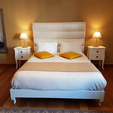 Bed and breakfast Door 12 *